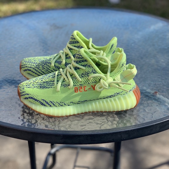 frozen yellow yeezy size 6